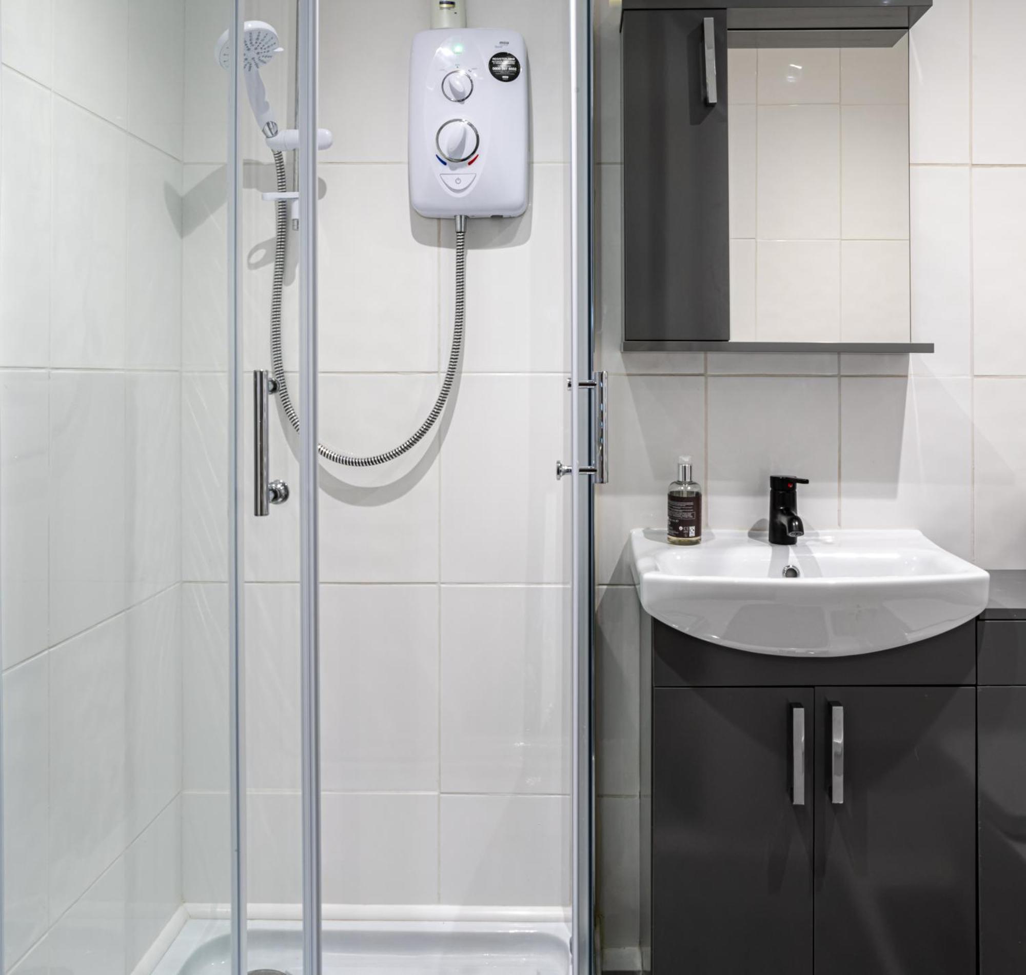 Luxury One Bedroom Guesthouse M6, Junction 10 Walsall Willenhall Exteriér fotografie
