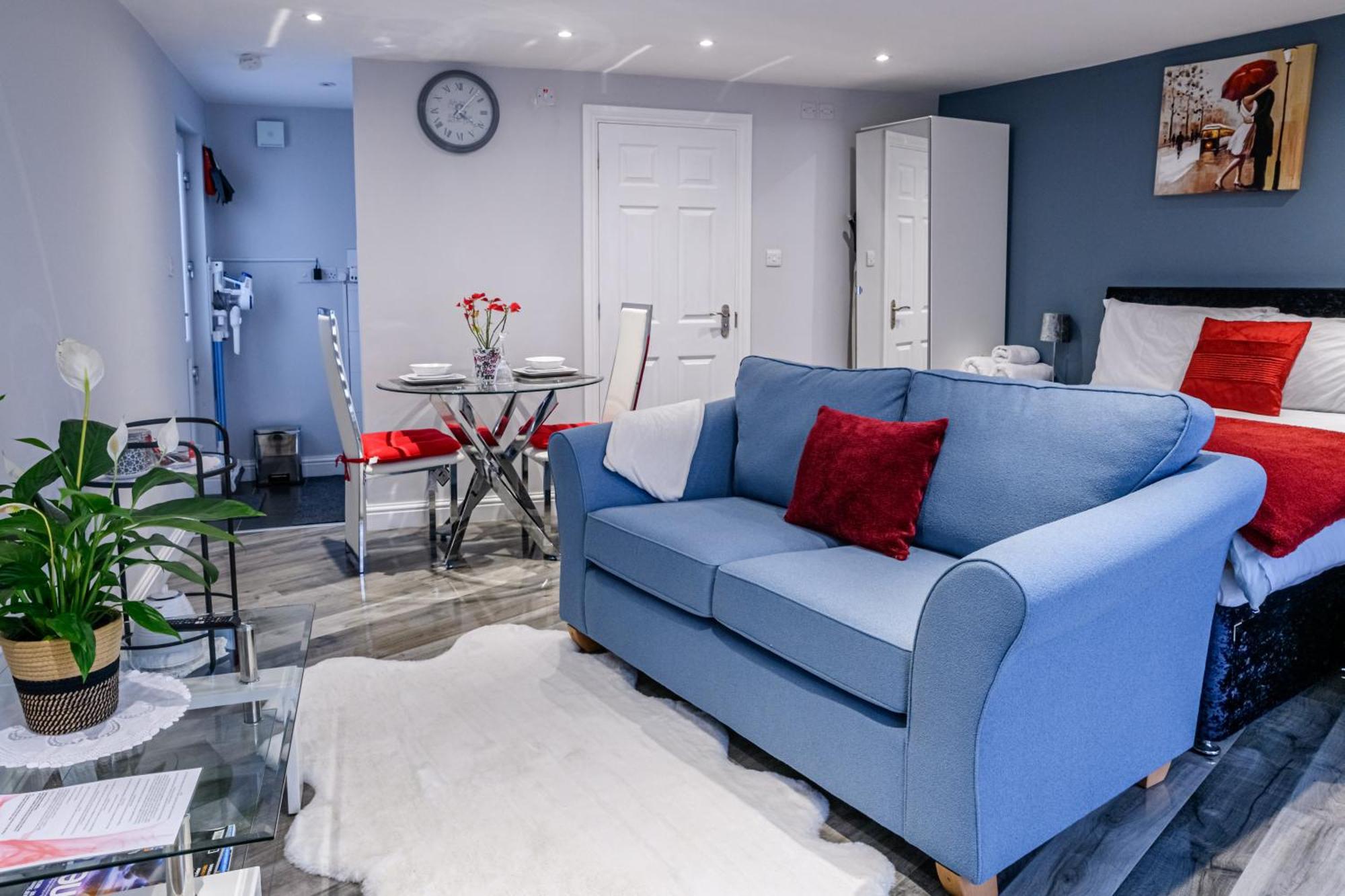Luxury One Bedroom Guesthouse M6, Junction 10 Walsall Willenhall Exteriér fotografie